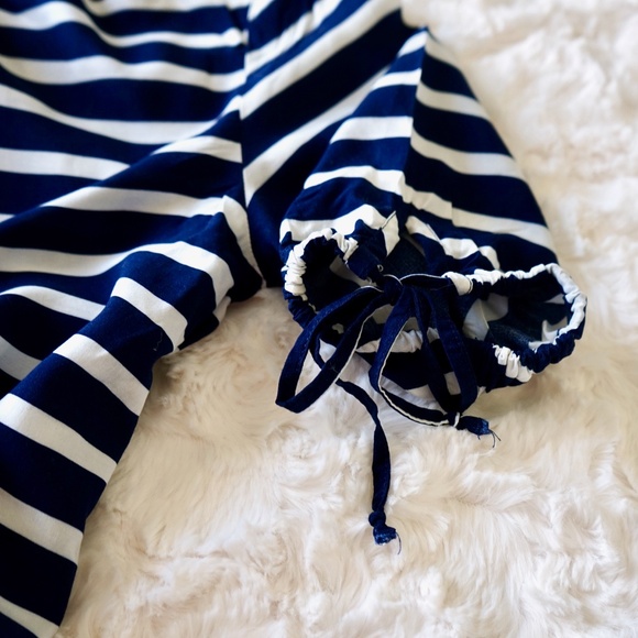 Levis - Half Tie Sleeve Blouse Navy Blue White Striped Size XS - Picture 4 of 11